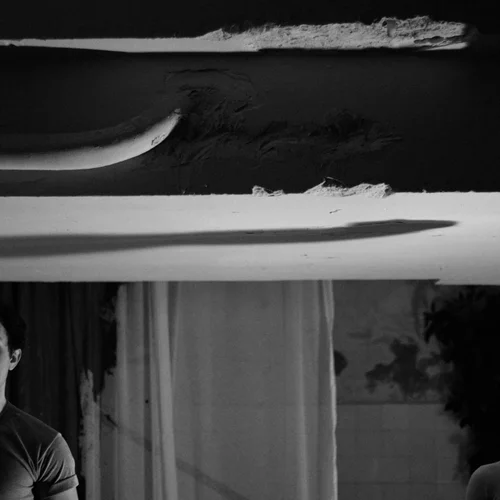 Ο "Διάλογος" του Ιάκωβου Καμπανέλλη κάνει πρεμιέρα στο Απαράμιλλον