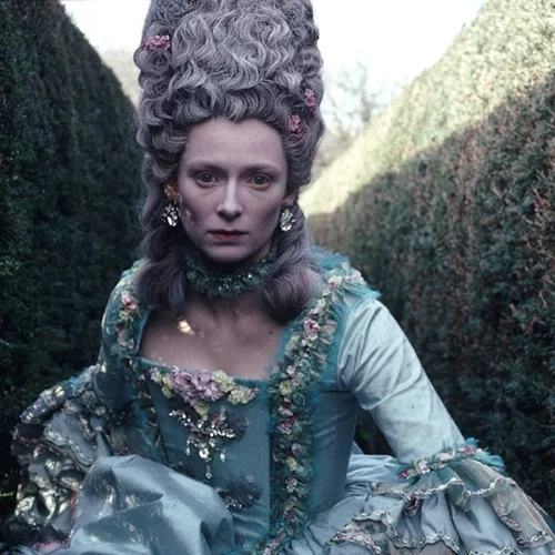 Θυμόμαστε πέντε ρόλους της Τίλντα Σουίντον που γεννήθηκε σαν σήμερα (5/11)