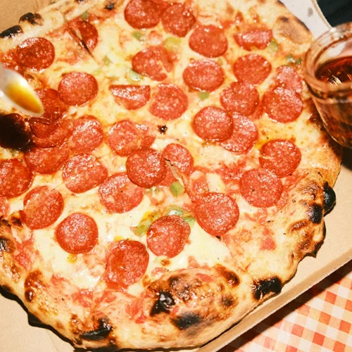 Μήπως το ‘αυθεντικό’ φαγητό είναι μια παγίδα που πρέπει να ξεπεράσουμε;