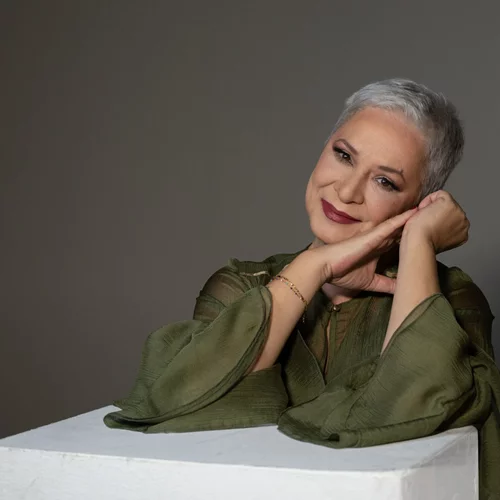 H Μελίνα Κανά μας περιμένει στο Κύτταρο