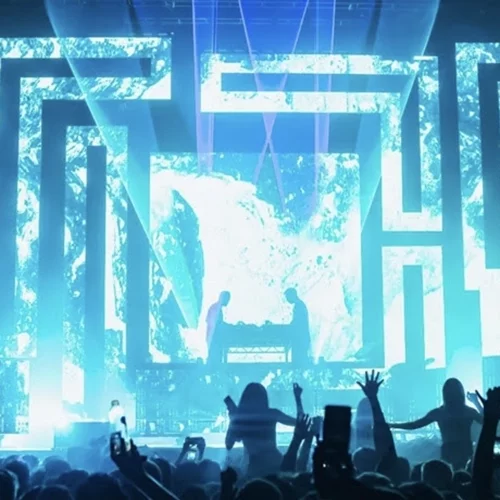 Πώς οι Bicep κατάφεραν να κάνουν τη μουσική νοσταλγία τη μεγαλύτερη χορευτική τάση;