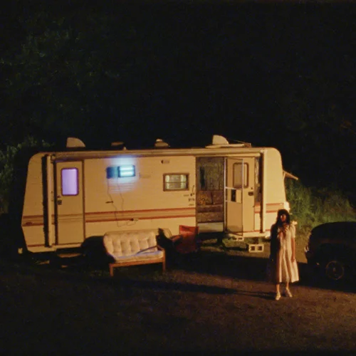 "The Runner": Η νέα ταινία μικρού μήκους των Boy Harsher στην Ταινιοθήκη της Ελλάδος