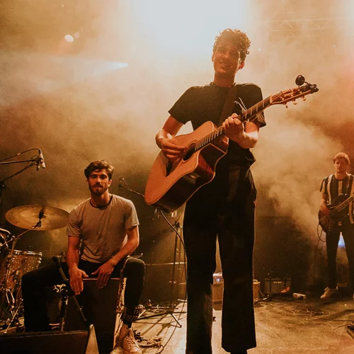 Βουτιά στον ορχηστρικό κόσμο των City of the Sun