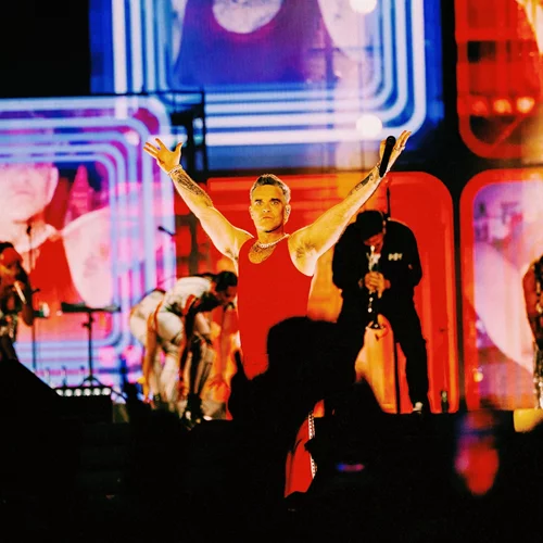 Αυτό το group therapy με τον Ρόμπι Γουίλιαμς στο Καλλιμάρμαρο ήταν ό,τι χρειαζόμασταν