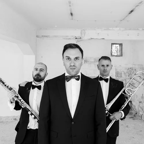 Το μουσικοθεατρικό έργο "Η φωνή των Βακχών" του Γιάννη Αγγελάκη στην Εναλλακτική Σκηνή της ΕΛΣ