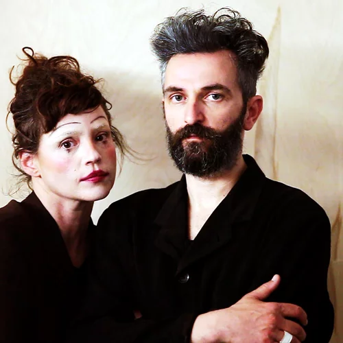 "Το όνειρο ενός γελοίου": Βρεθήκαμε στην πρόβα της πολυαναμενόμενης παράστασης