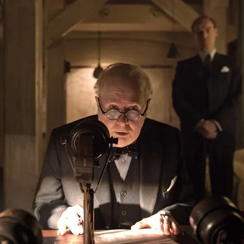 Απόψε (17/12) στην TV: Ένα οσκαρικό biopic και μια ιστορία επιβίωσης