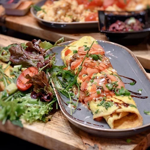 Στο νέο "En Aithria Athens" για brunch με θέα και όχι μόνο!