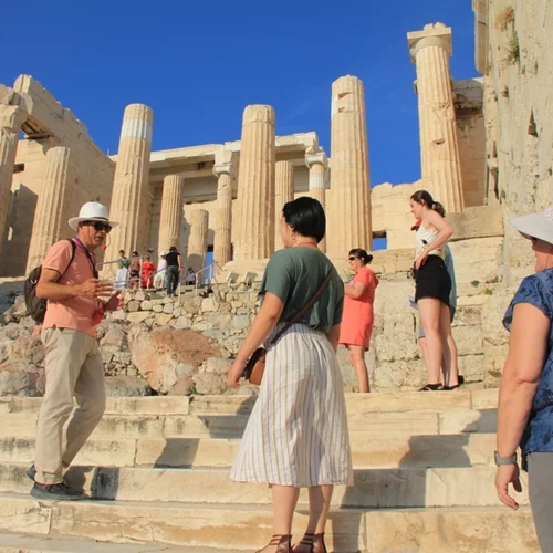 Ξεκινά το Ταχύρρυθμο Πρόγραμμα Κατάρτισης στο επάγγελμα του Ξεναγού στο ΕΚΠΑ