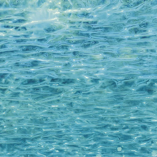 Ο Γιάννης Μιχαηλίδης "ζωγραφίζει" το μπλε του Αιγαίου με τον δικό του τρόπο