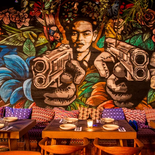 Γιορτές στα party restaurants της πόλης