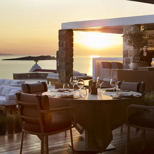 39 καυτά νέα από την εστιατορική καλοκαιρινή Ελλάδα