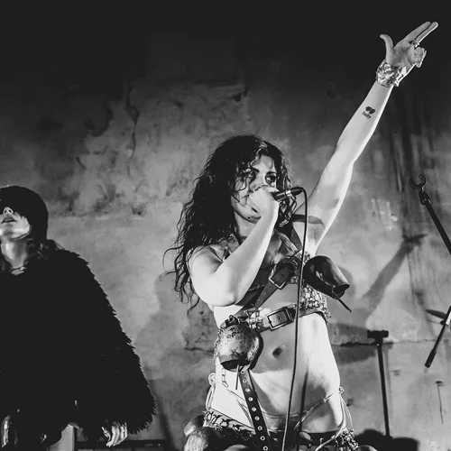 Αγοραφοβικό Φεστιβάλ 2023, μέρα 1: Επιτυχίες και αστοχίες ενός νέου θεσμού