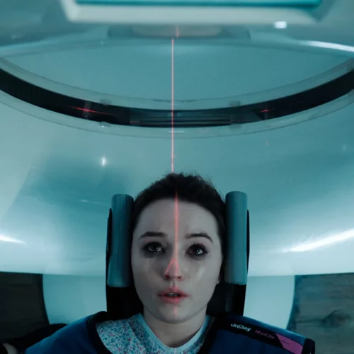 Η influencer που "βρήκε" τη θεραπεία για τον καρκίνο