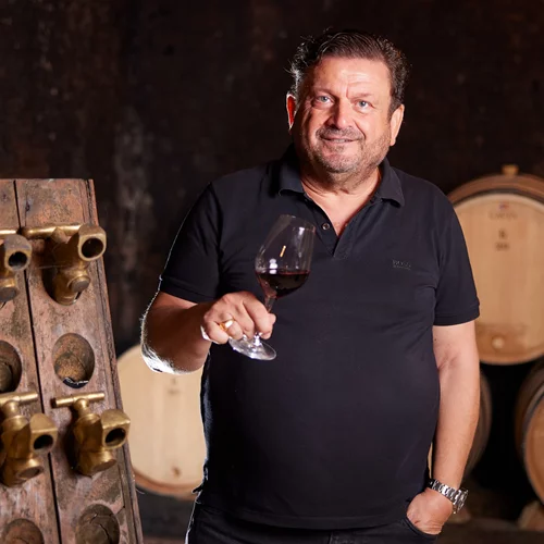 Κυριάκος Κυνηγόπουλος: Ο εμβληματικός ιπτάμενος οινολόγος της Βουργουνδίας