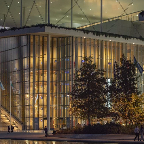 4 + 2 ερεθιστικές λυρικές προτάσεις για το 2026