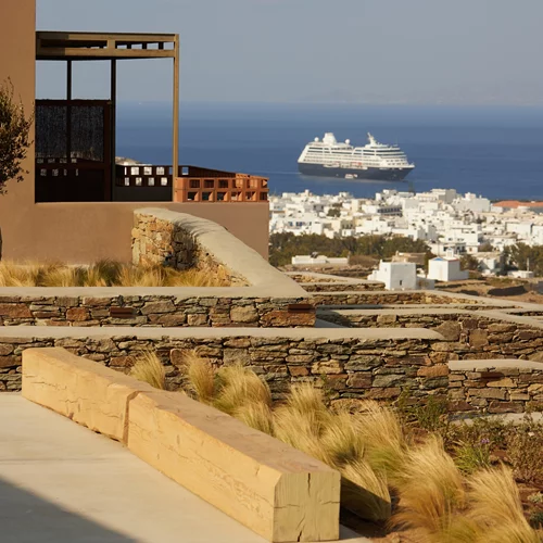 "Sun Aeriko": Boutique ατμόσφαιρα σε τηνιακό σκηνικό