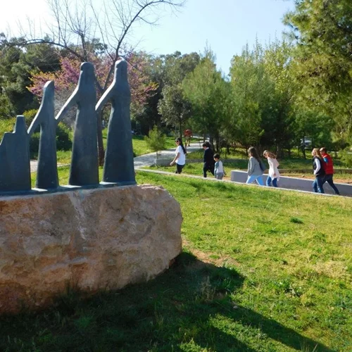 Μια βόλτα στην Υπαίθρια Γλυπτοθήκη Ψυχικού