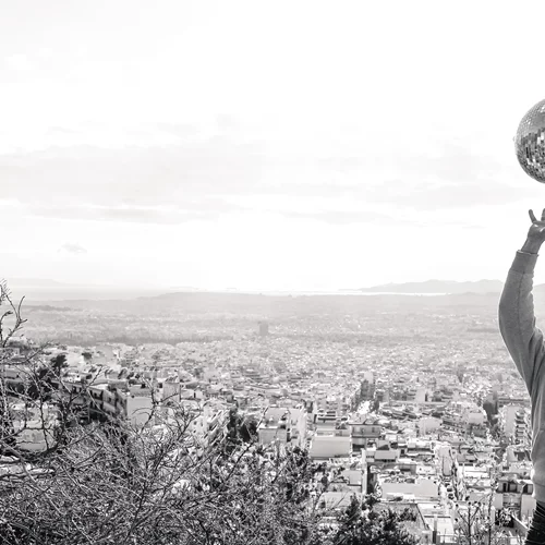 "Αιώνια ανοσία" είναι η νέα παράσταση των PatariProject