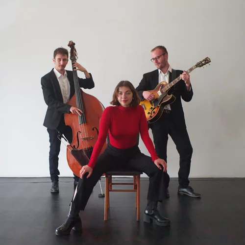 Το Sunny Side Trio παρουσιάζει την πρώτη δισκογραφική δουλειά του στο Ίδρυμα Βασίλη & Ελίζας Γουλανδρή