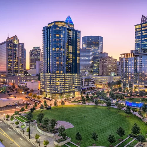 Η American Airlines προσθέτει νέο δρομολόγιο από την Αθήνα στην Charlotte για το καλοκαίρι του 2025