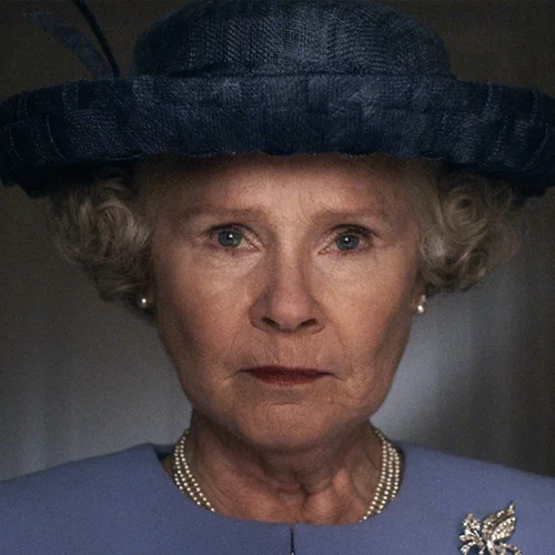 "The Crown": Η 6η σεζόν έρχεται σε δύο μέρη για να ολοκληρώσει το χρονικό της Βασίλισσας Ελισάβετ