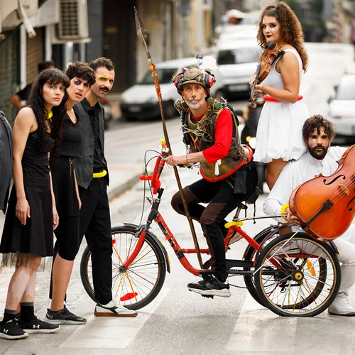 "Δον Κιχώτης" από τον Ηλία Καρελλά: Ένα μαγικό ταξίδι στη σκηνή του "Κάππα"