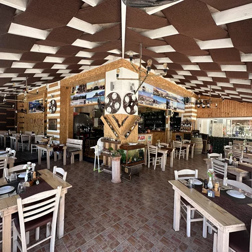 S. Pellegrino: Μας υποδέχεται στο "Mystilli Meal & Grill"