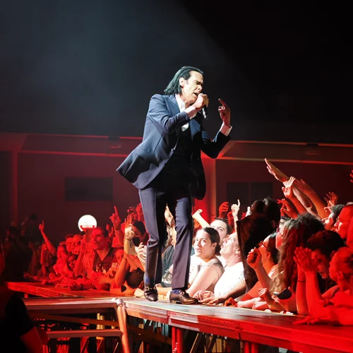 Release Athens 2022: Ούτε οι Fontaines D.C. δεν μπόρεσαν να κλέψουν την παράσταση από τον απίθανο Nick Cave