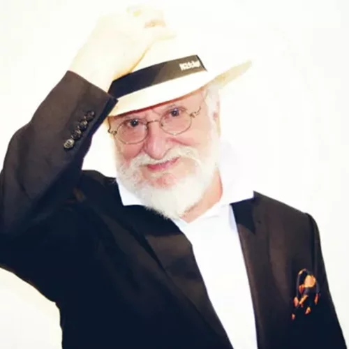 Ο Διονύσης Σαββόπουλος έφυγε αλλά οι χοροί ας κρατήσουν για πάντα