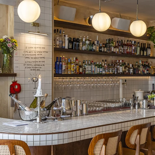 'Δι’ Ευχών': Το Μετς απέκτησε νέο μπαρ