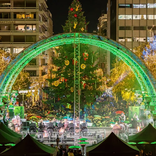 Η Αθήνα πλημμυρίζει με γιορτινές εκδηλώσεις