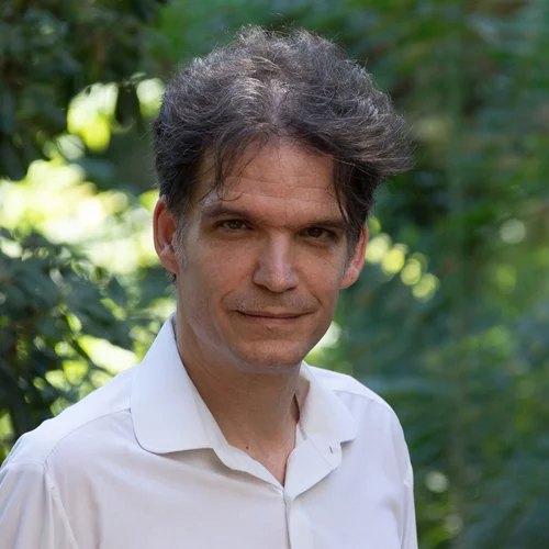 Αποκλειστικό: Τι ετοιμάζει ο Κώστας Βασαρδάνης μετά το "Παντβάλ* μια λοξή ματιά στο Υπόγειο";