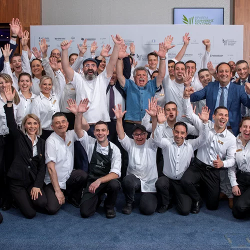 Τα Βραβεία Ελληνικής Κουζίνας 2022 ανέδειξαν τον πλούτο της γαλανόλευκης γαστρονομίας αλλά και των θαλασσών μας