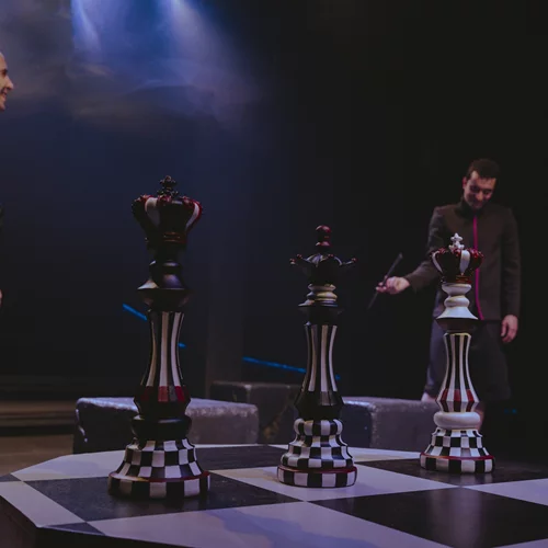 "Το Ξύπνημα της άνοιξης In Reverse": μια τολμηρή αναψηλάφηση της εφηβείας