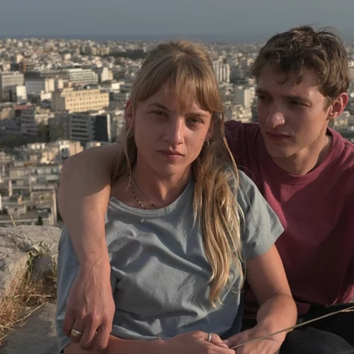 "Greek Salad": Η νέα γαλλική σειρά των Amazon Studios είναι ένας ύμνος στην Αθήνα του σήμερα