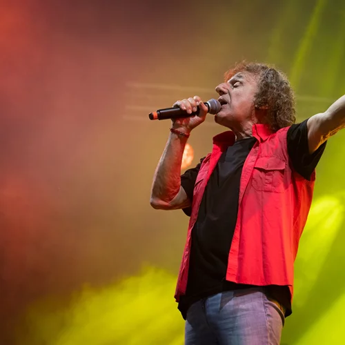 Επιπλέον ημερομηνία για τον Βασίλη Παπακωνσταντίνου στο  Κατράκειο