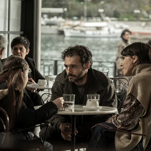 Μετά το "Ριφιφί" έρχεται το "Σχέδιο Οδυσσέας": Τι γνωρίζουμε για τη νέα σειρά της Cosmote TV