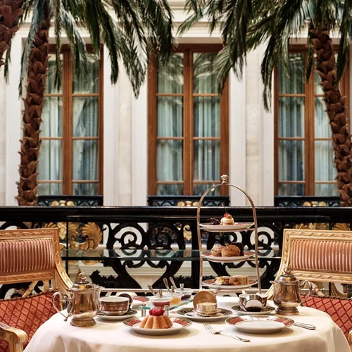 150 χρόνια γεύσεων: Ένα επετειακό ταξίδι γαστρονομίας από το Ξενοδοχείο Μεγάλη Βρεταννία