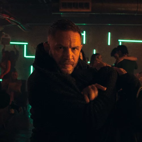 "Havoc": Ο Τομ Χάρντι τα σπάει όλα στο Netflix - αλλά αξίζει τον κόπο;