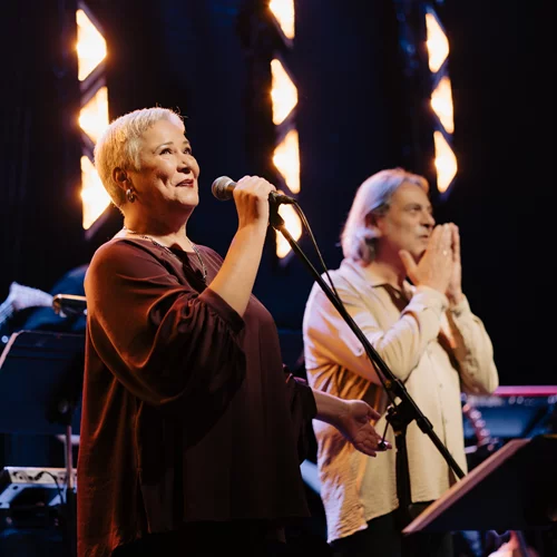 Ο Δημήτρης Ζερβουδάκης και η Μελίνα Κανά έρχονται στη "Βαβέλ"