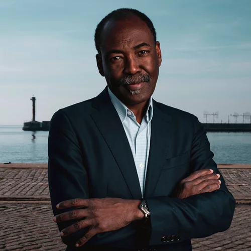 Ο Μαχάματ-Σαλέχ Χαρούν μιλά για τις εκτρώσεις στο Τσαντ και τους ισχυρούς "Δεσμούς Γυναικών"