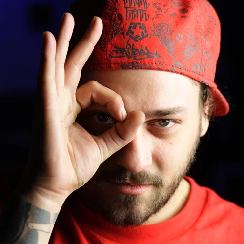 Taki Tsan & Phyrosun στα Πανοραμικά Σκαλιά του Νιάρχου