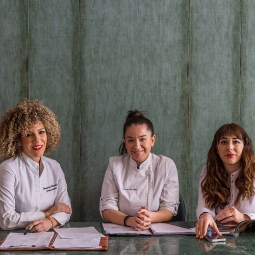 Οι Charlie’s Angels είναι έτοιμες για επικίνδυνες γαστρονομικές αποστολές