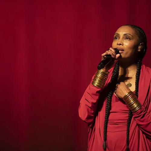 Η Ιmany ξανά στην Ελλάδα