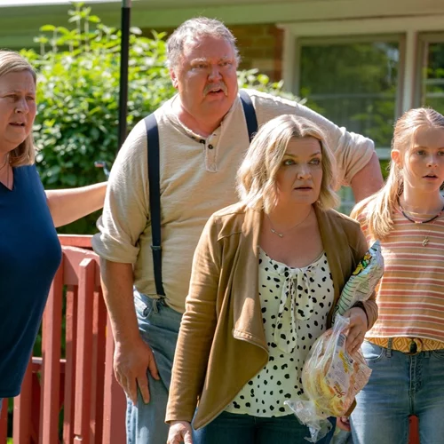 Έρχεται η 3η και τελευταία σεζόν του "Somebody Somewhere"