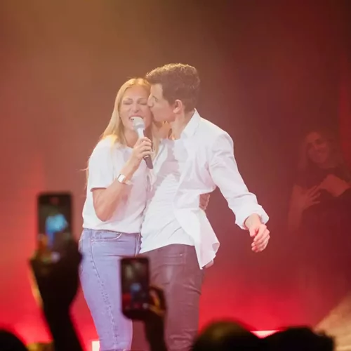 Νατάσα Θεοδωρίδου και Σάκης Ρουβάς μαζί στο ‘Έναστρον’