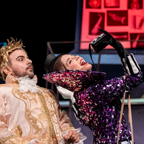 Μουσικά Χριστούγεννα με το μιούζικαλ "Σιωπή, ο βασιλιάς ακούει" στη Λυρική