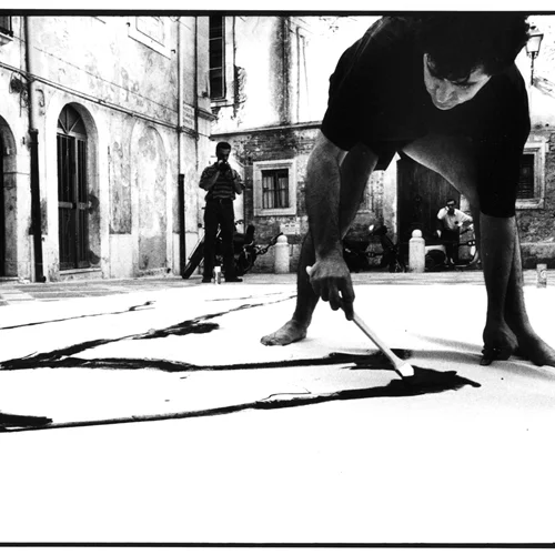 "Tsiaras, Poseidon & The Hyperbolic Horse": Ο Φίλιππος Τσιάρας δημιουργεί ένα σύμπαν από υπέρ-φαντασιακά άλογα