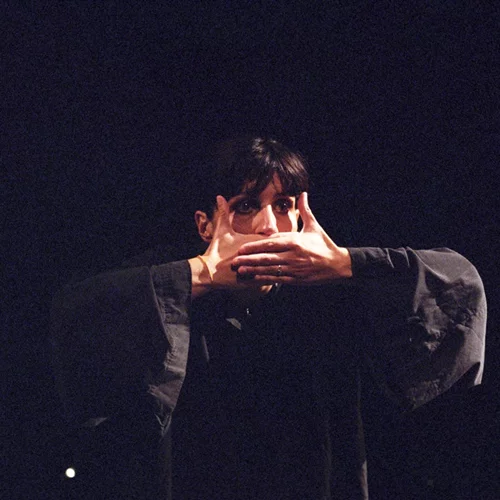 "Μαράν Αθά": Η Γιασεμί Κηλαηδόνη ξανά στον μονόλογο-σταθμός της πορείας της